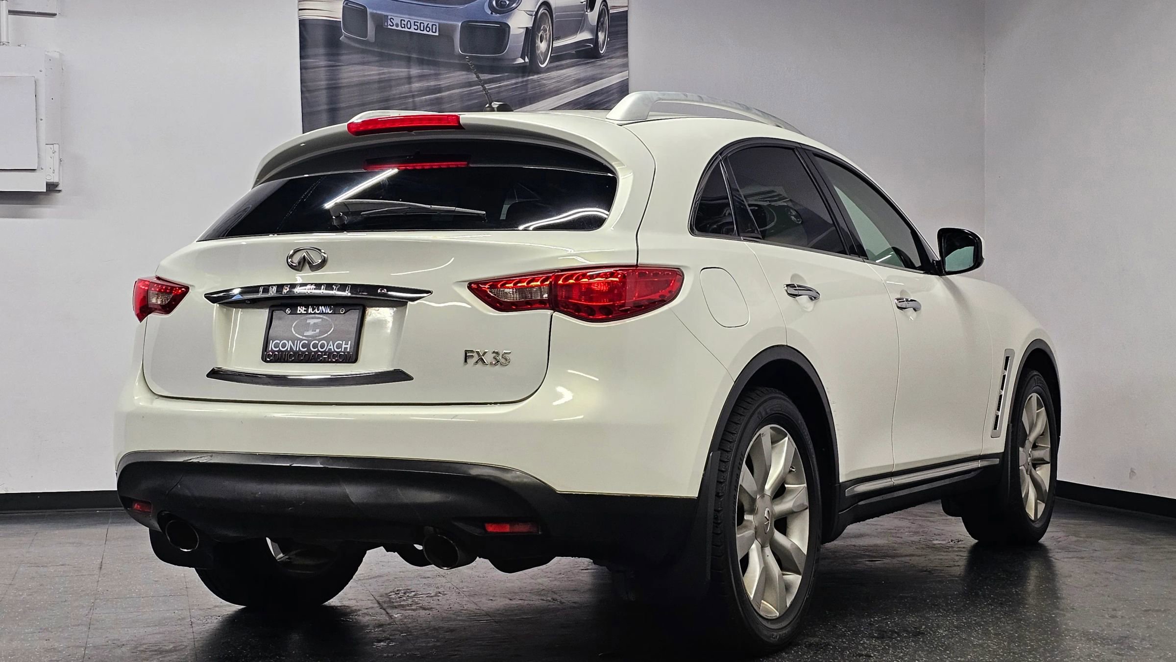 Used 2010 INFINITI FX35 AWD w/ Premium Pkg image 15
