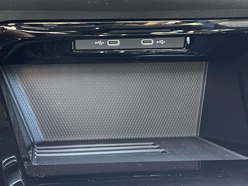 New 2026 Volkswagen GTI SE FWD image 30