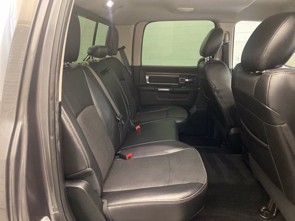 Used 2017 RAM 1500 Laramie AWD/4WD image 29