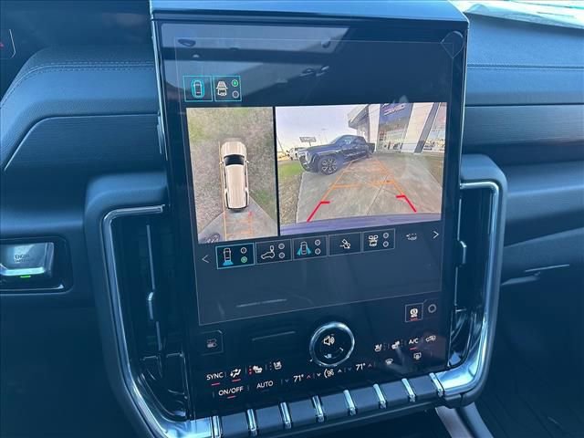 New 2026 GMC Yukon XL Denali w/ Denali Reserve Package image 30