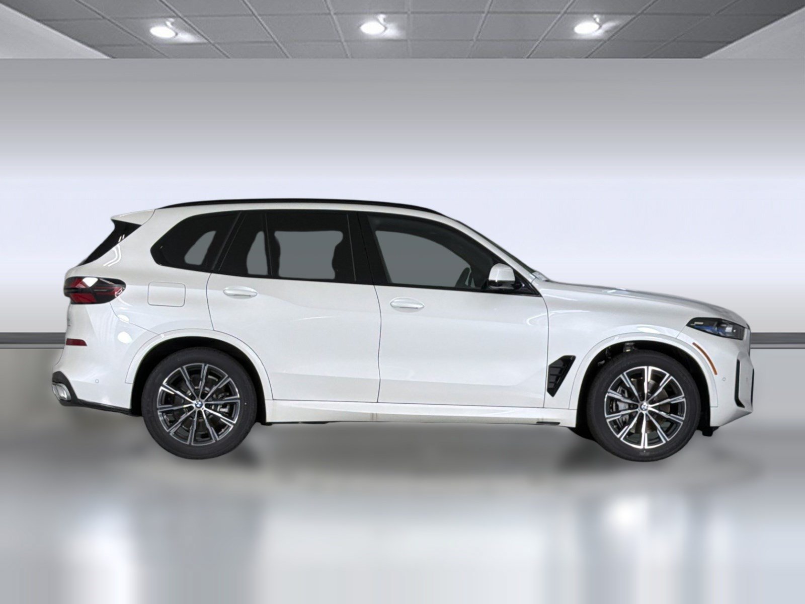 New 2026 BMW X5 xDrive50e w/ M Sport Package AWD/4WD image 8