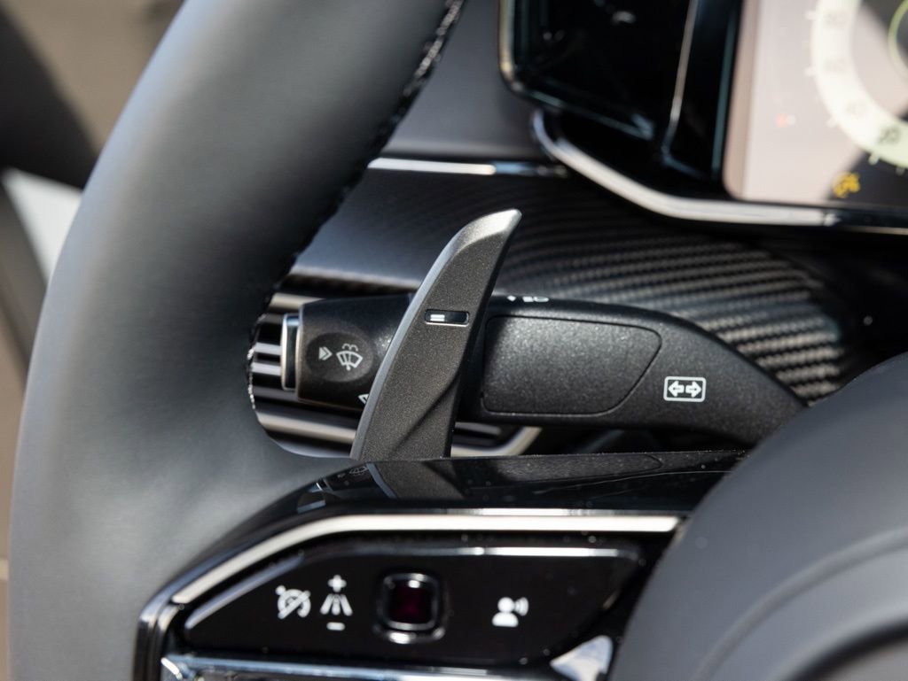 New 2026 Aston Martin V8 Vantage S image 36