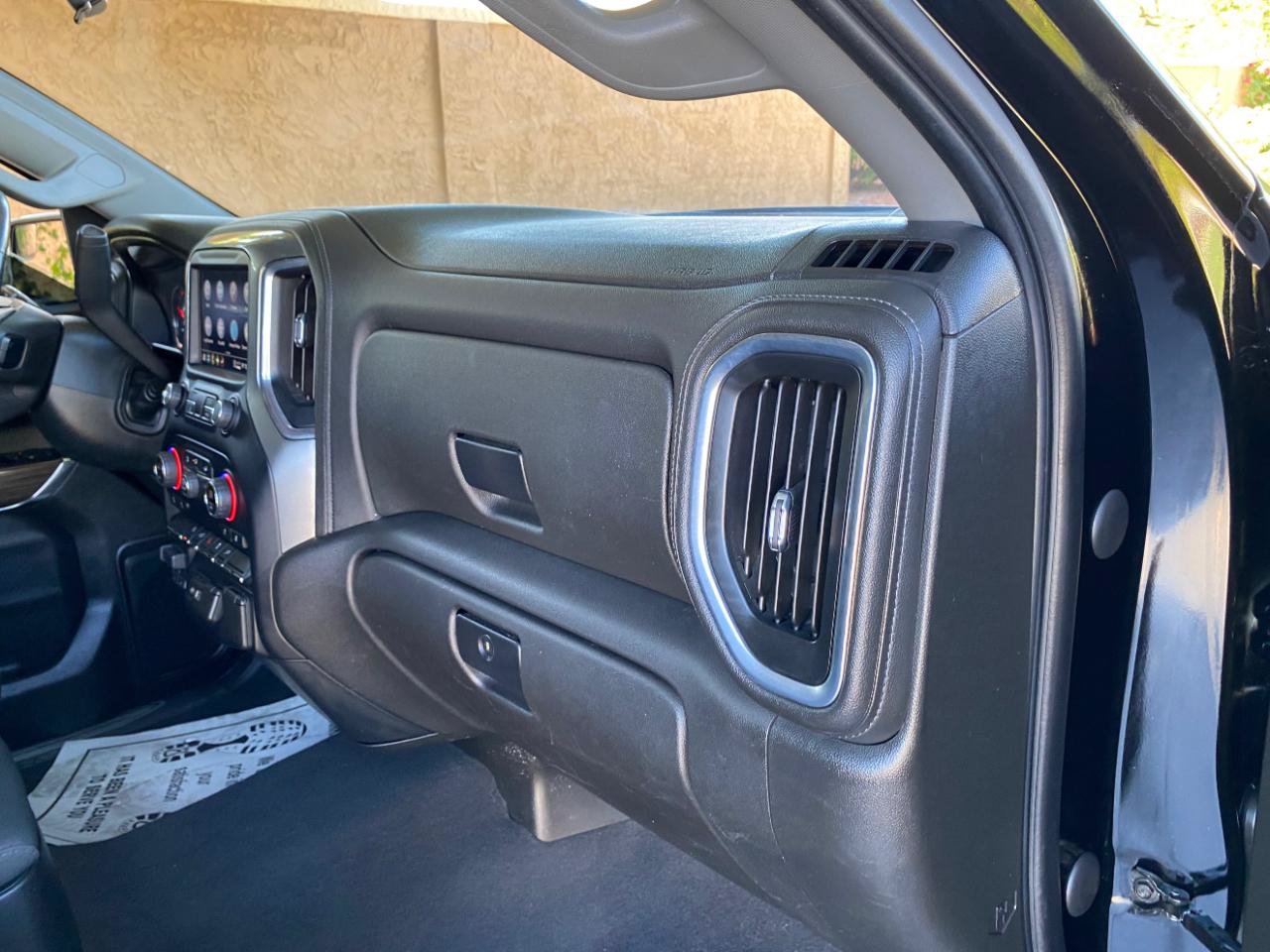 Used 2021 Chevrolet Silverado 1500 LT w/ Convenience Package II AWD/4WD image 46