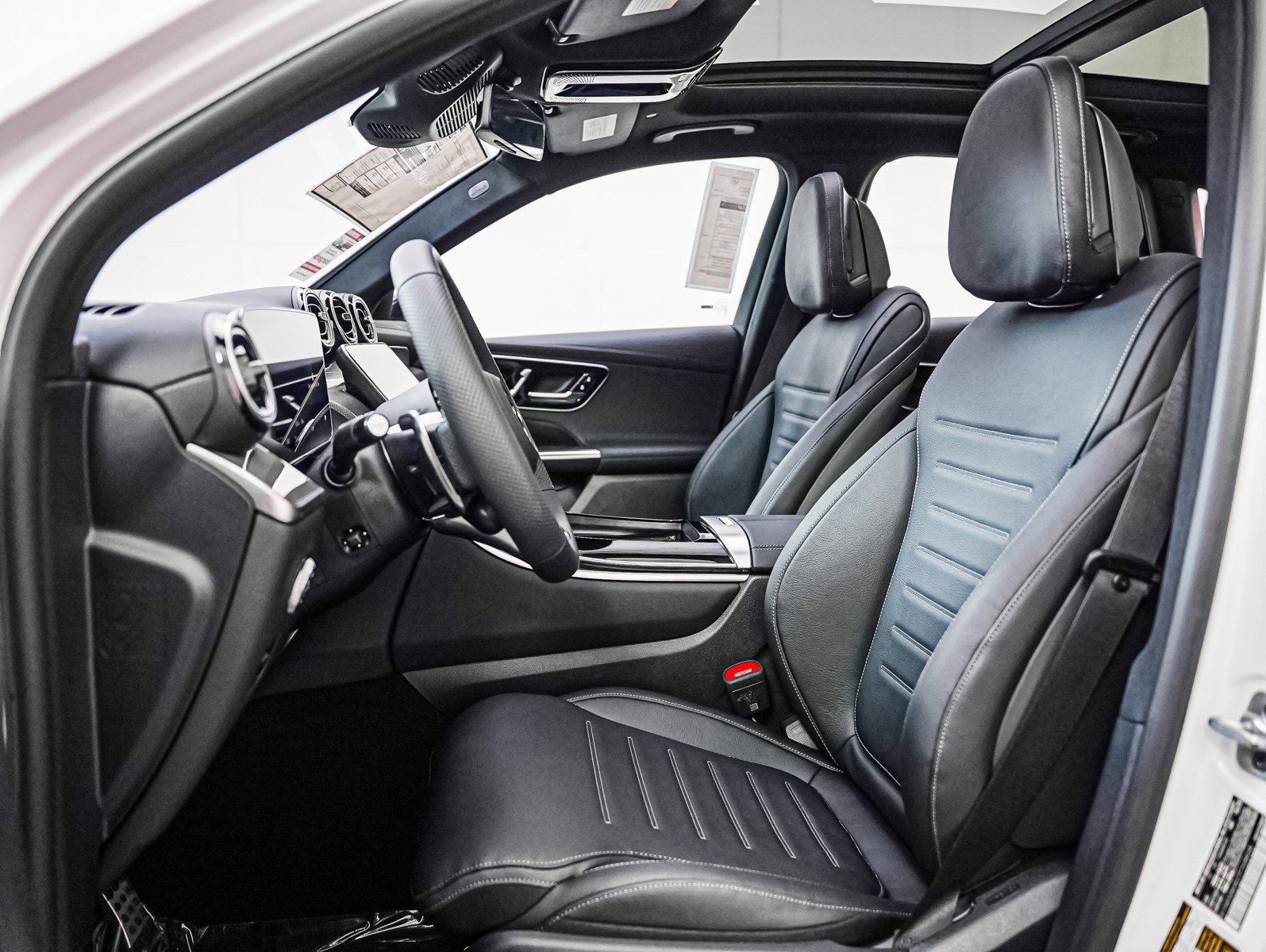 New 2026 Mercedes-Benz GLC 43 AMG 4MATIC image 11
