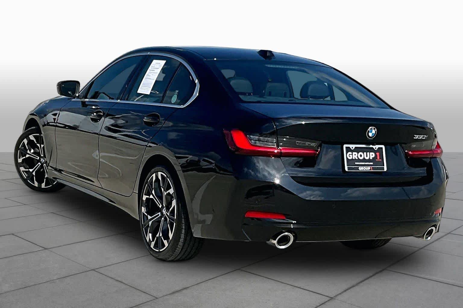 Used 2026 BMW 330i Sedan RWD image 11