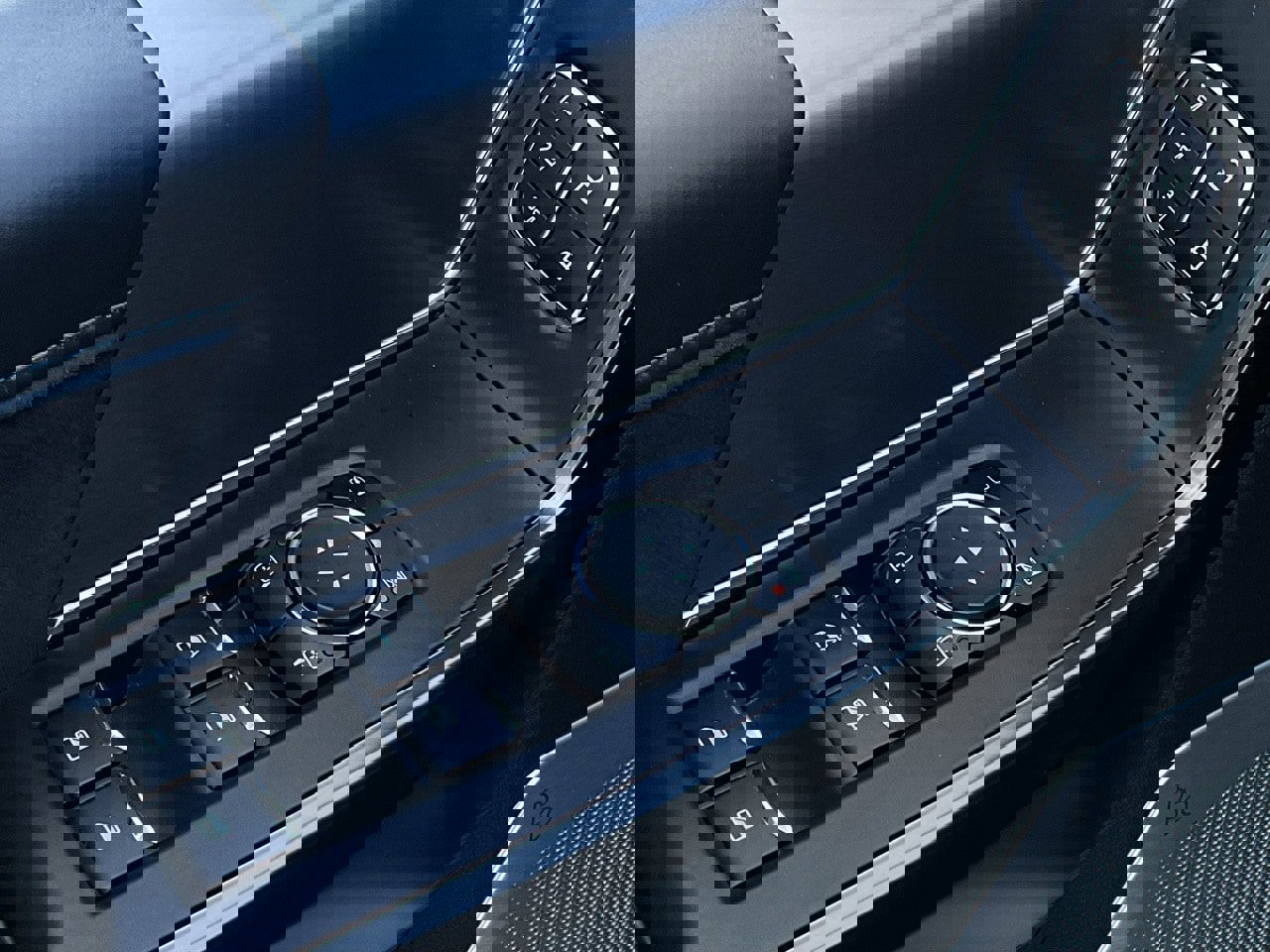 Used 2024 Ford F150 Platinum w/ Equipment Group 702A High image 20