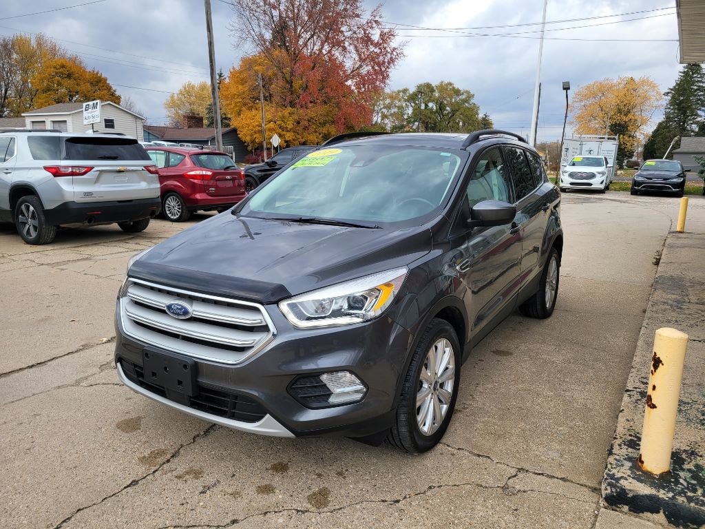Used 2019 Ford Escape SEL image 1