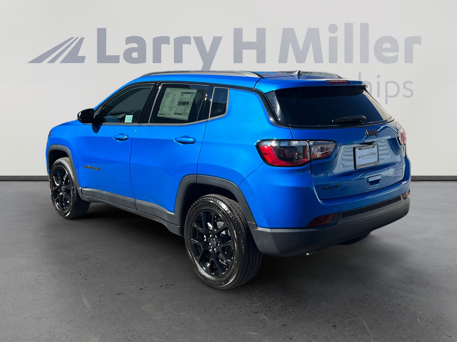 New 2026 Jeep Compass Latitude image 3