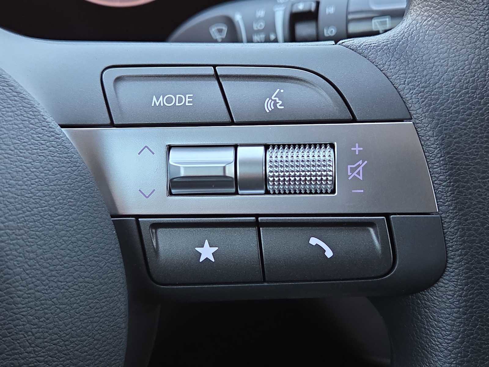 New 2026 Hyundai Kona SE image 24