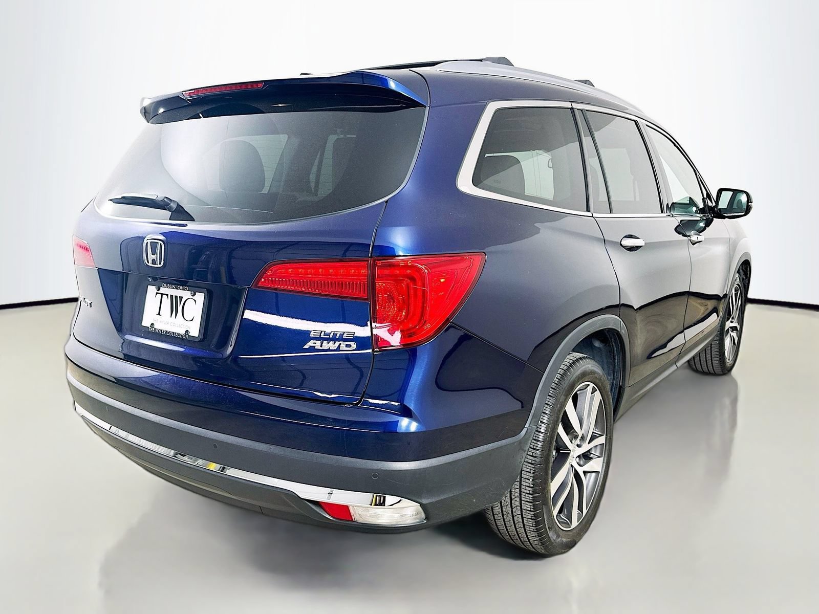 Used 2016 Honda Pilot Elite image 5