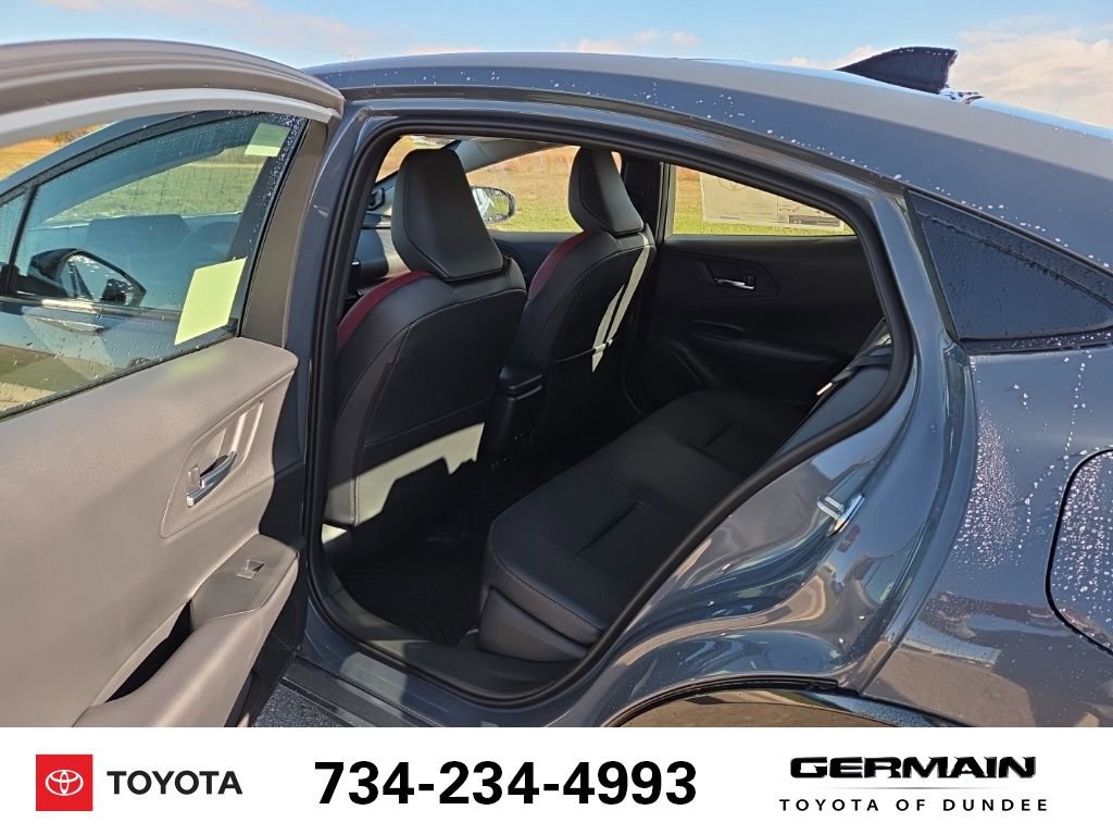 New 2026 Toyota Prius Plug-In Hybrid FWD image 31