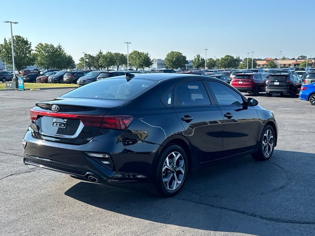 Used 2021 Kia Forte LXS FWD image 8