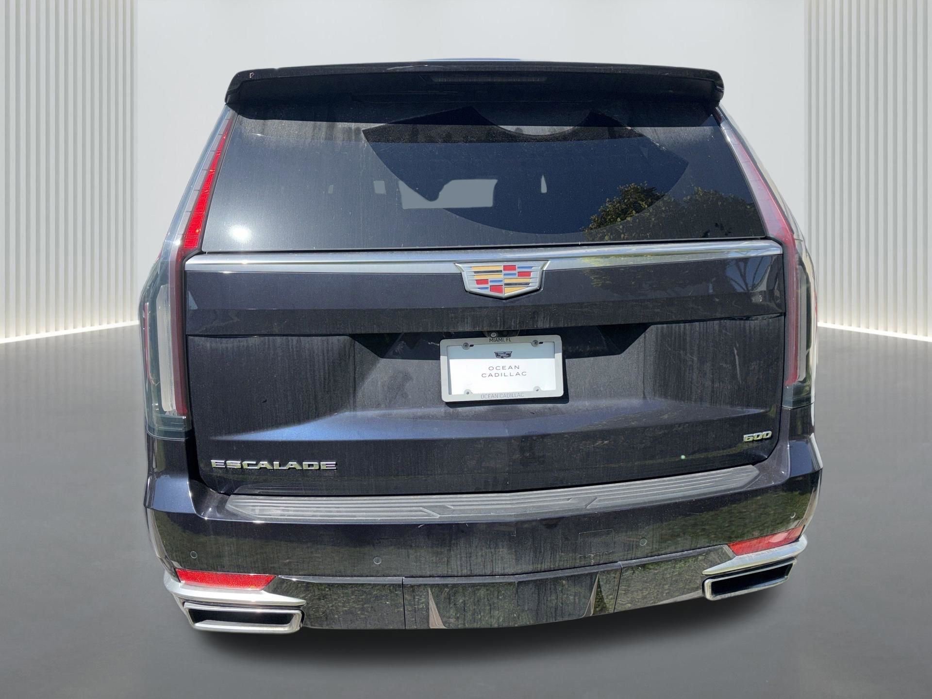 Used 2022 Cadillac Escalade Premium Luxury image 6