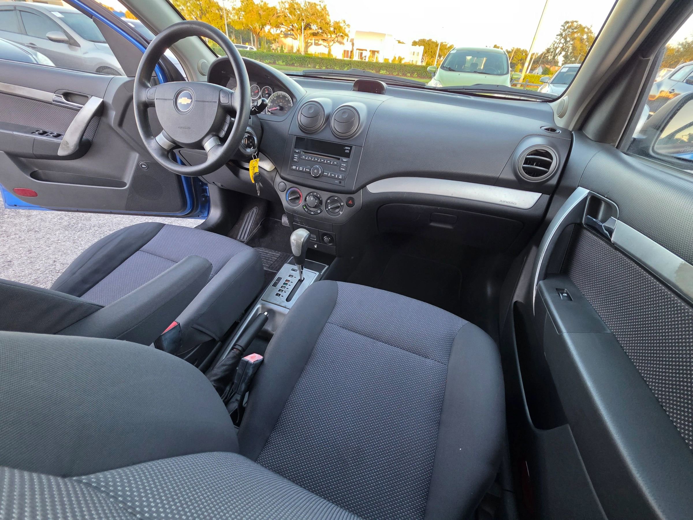 Used 2010 Chevrolet Aveo LT w/ Power and Convenience Package image 16