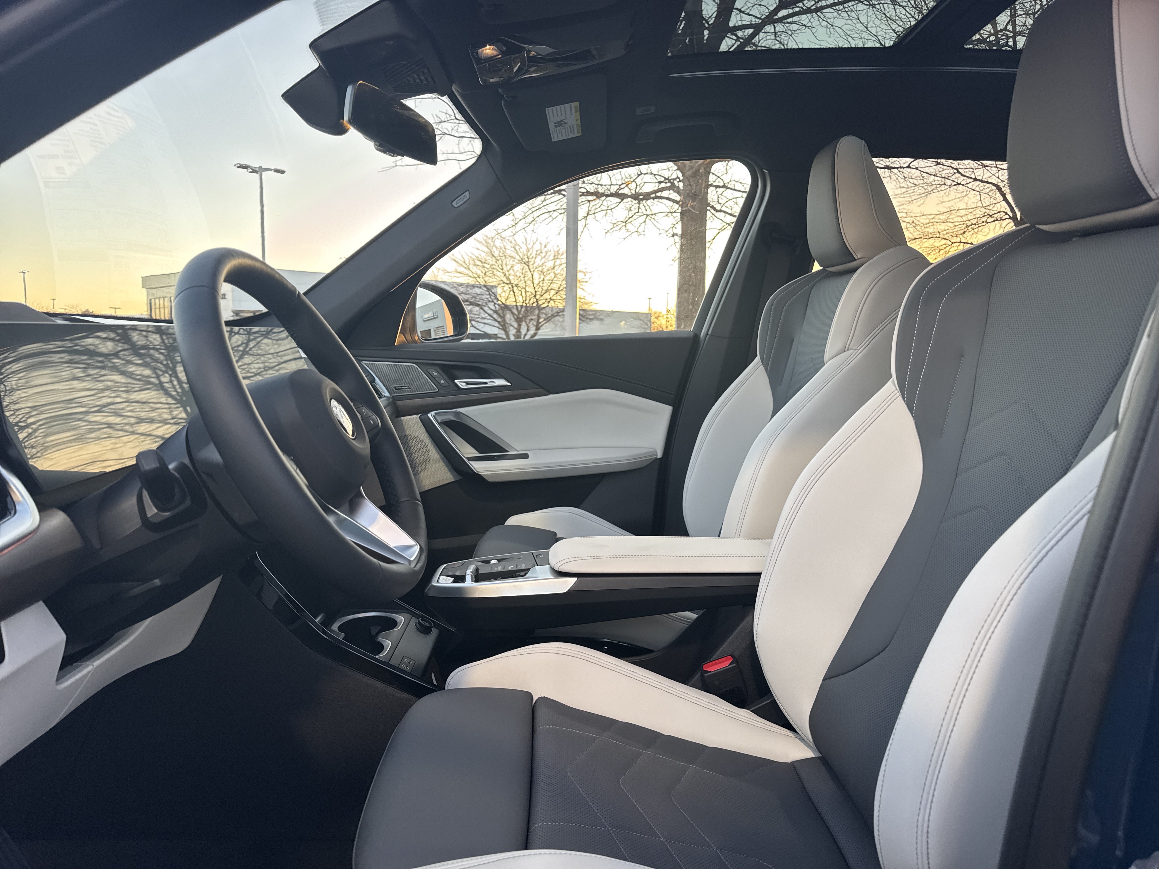 New 2026 BMW X1 xDrive28i w/ Technology Package AWD/4WD image 10