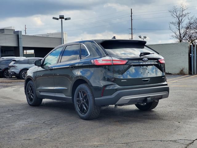 Certified 2024 Ford Edge SEL w/ Convenience Package image 3
