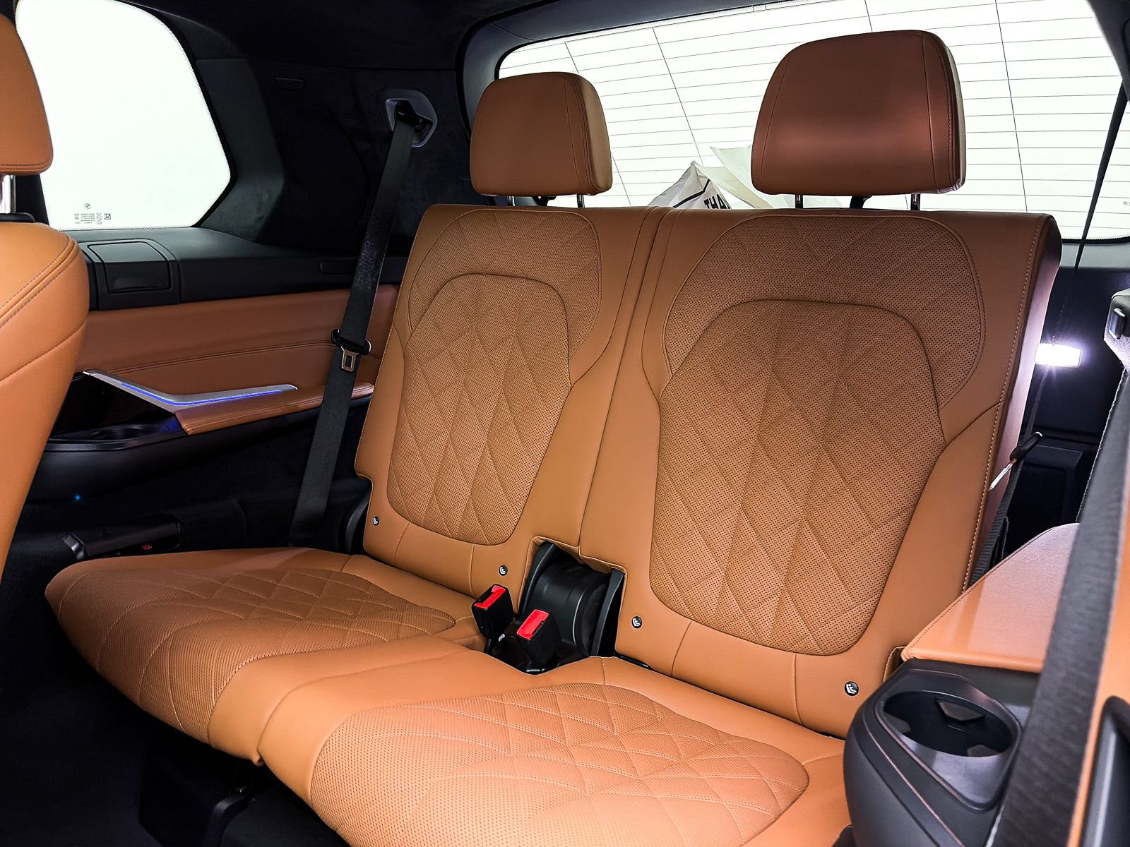 Used 2023 BMW X7 xDrive40i w/ M Sport Package AWD/4WD image 40