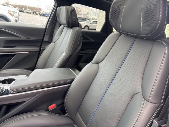 Used 2025 Cadillac Lyriq Luxury w/ LPO, Floor Liner Package image 12