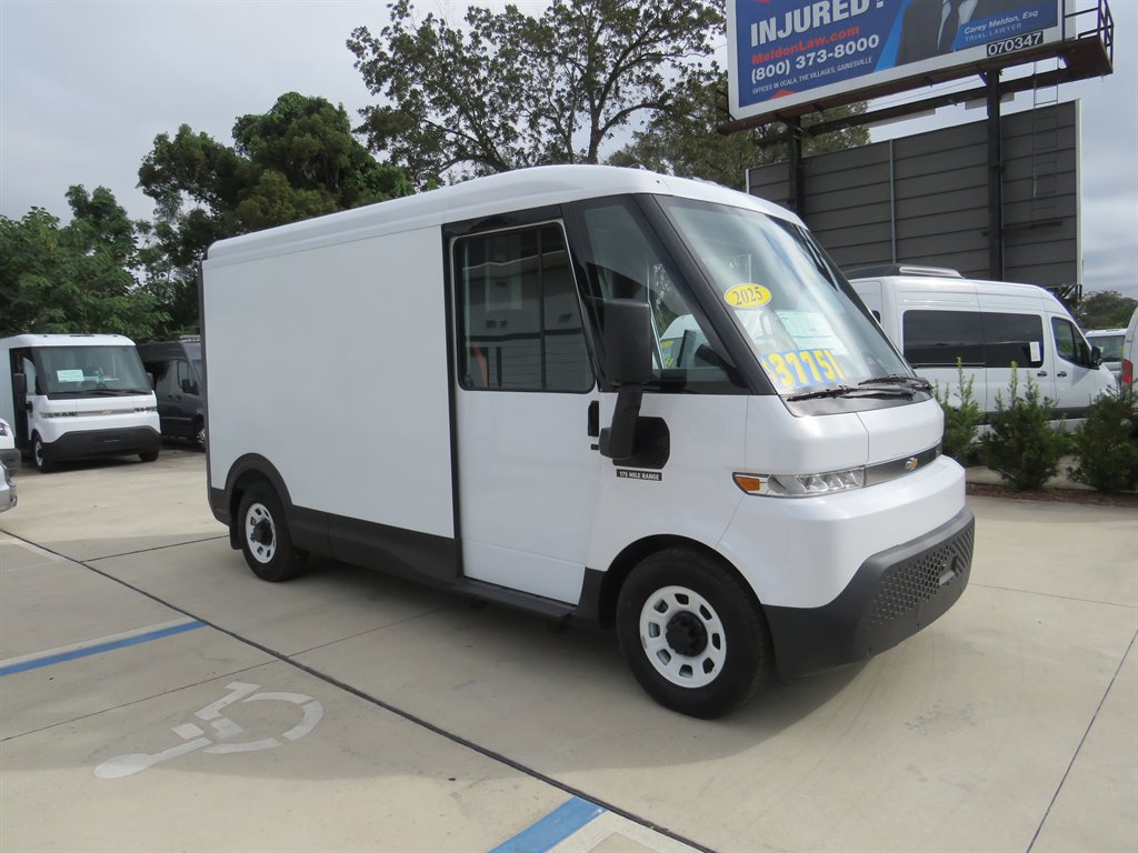 Used 2025 Chevrolet Brightdrop 400 FWD image 1