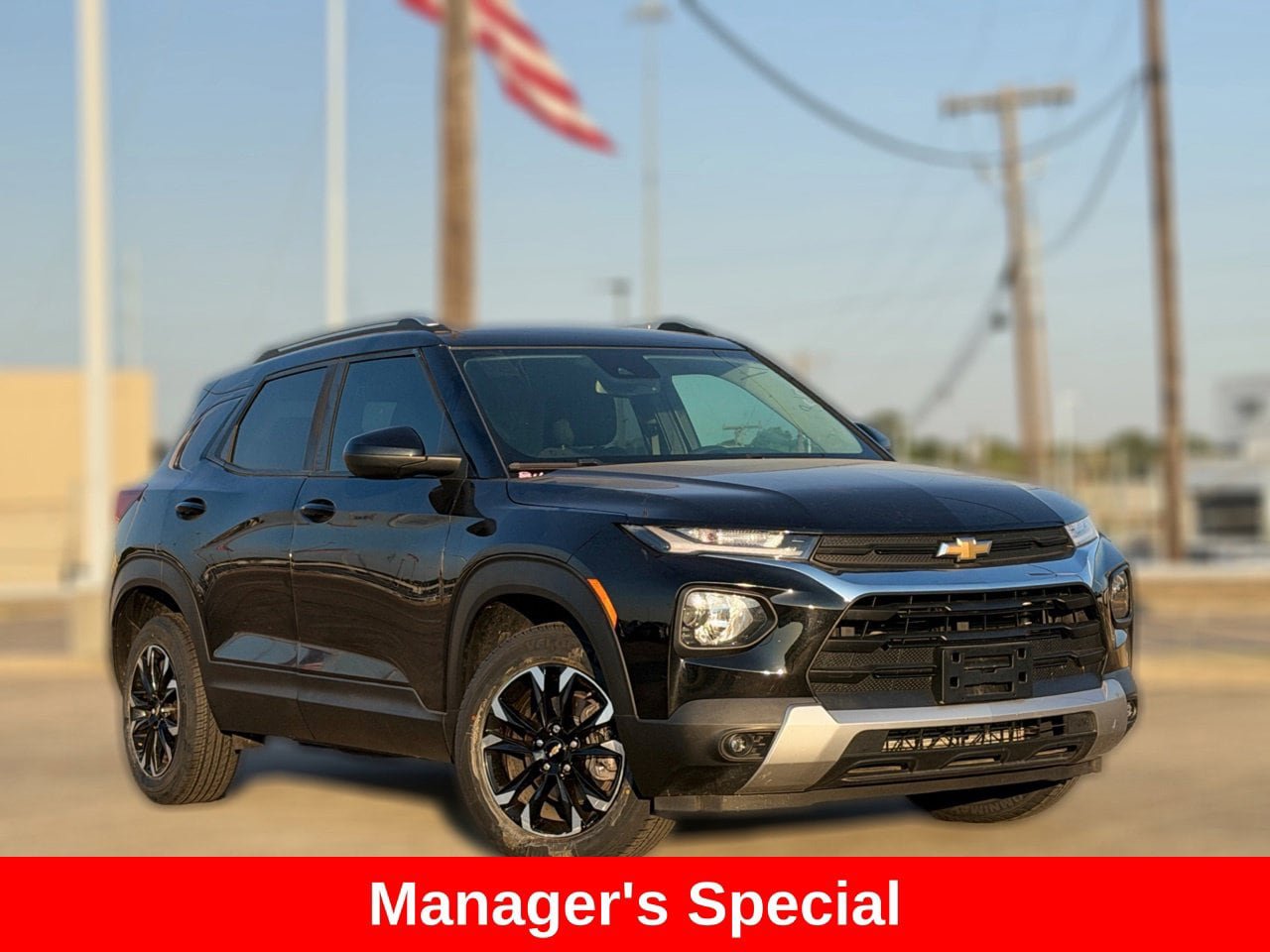 Used 2021 Chevrolet TrailBlazer LT w/ Convenience Package AWD/4WD image 2