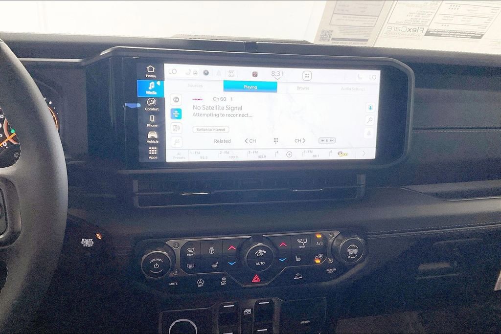 New 2025 Jeep Gladiator Sport image 25