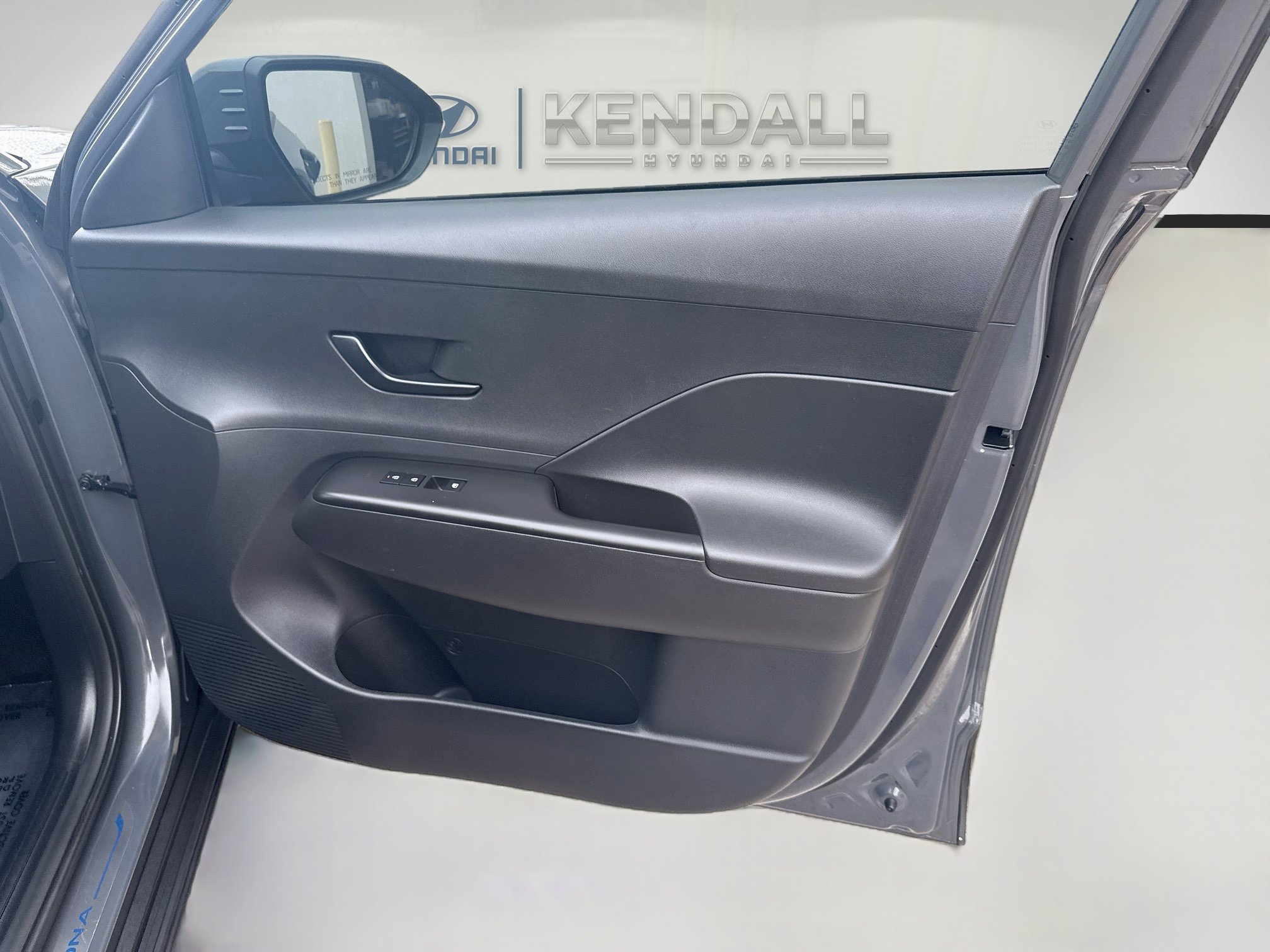 Used 2025 Hyundai Kona SEL FWD image 31