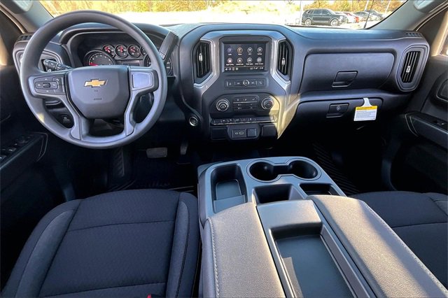 New 2026 Chevrolet Silverado 1500 Custom w/ LPO, Dark Essentials Package image 5
