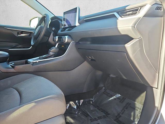 Used 2024 Toyota RAV4 XLE image 22