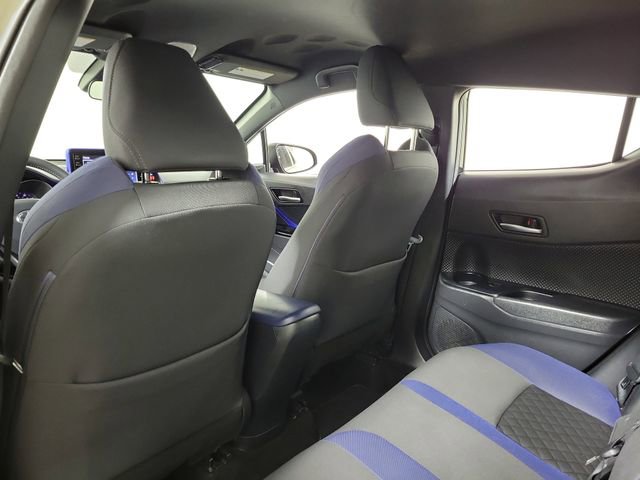 Used 2021 Toyota C-HR XLE FWD image 11
