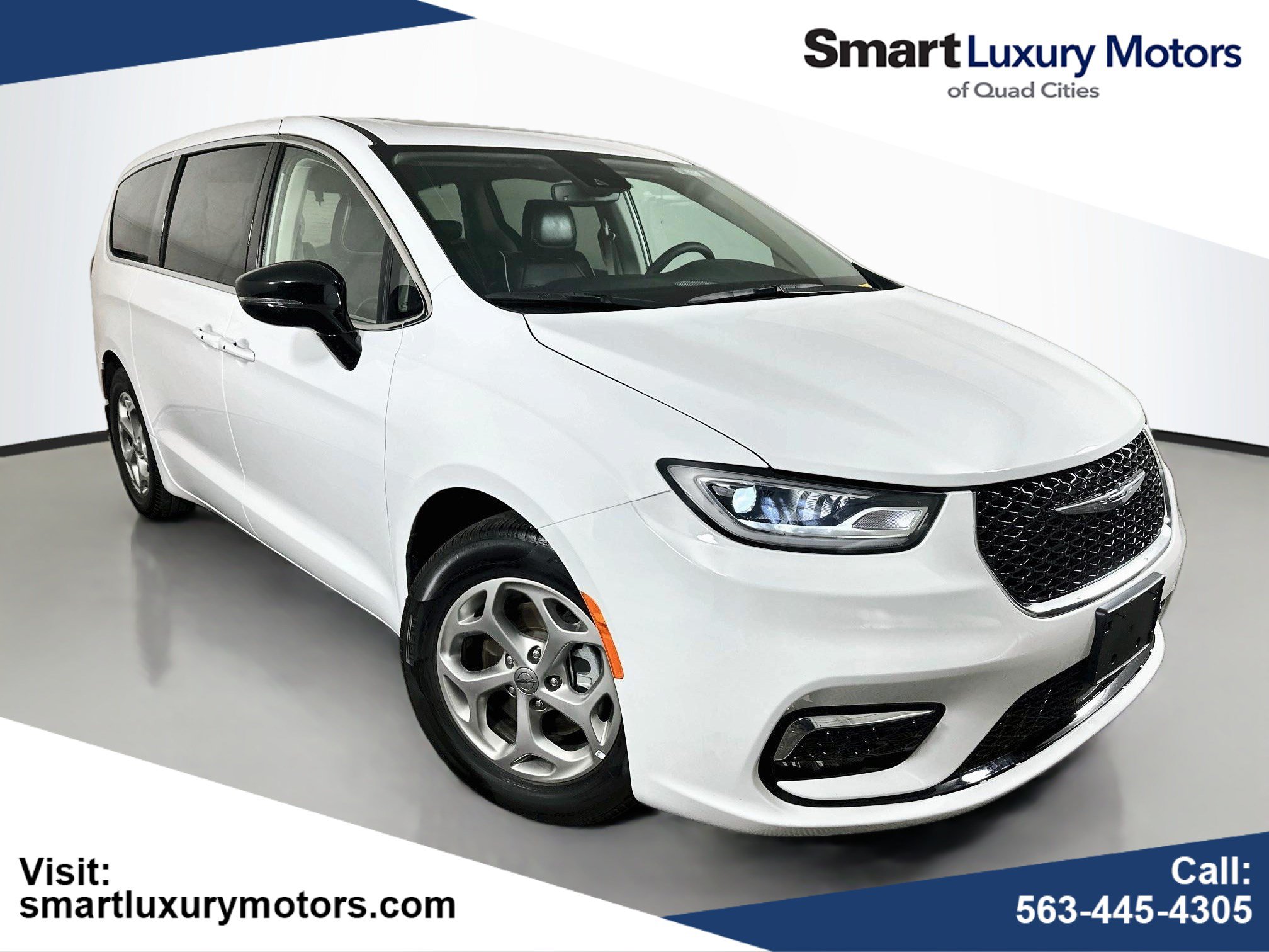 Used 2024 Chrysler Pacifica Limited FWD image 1
