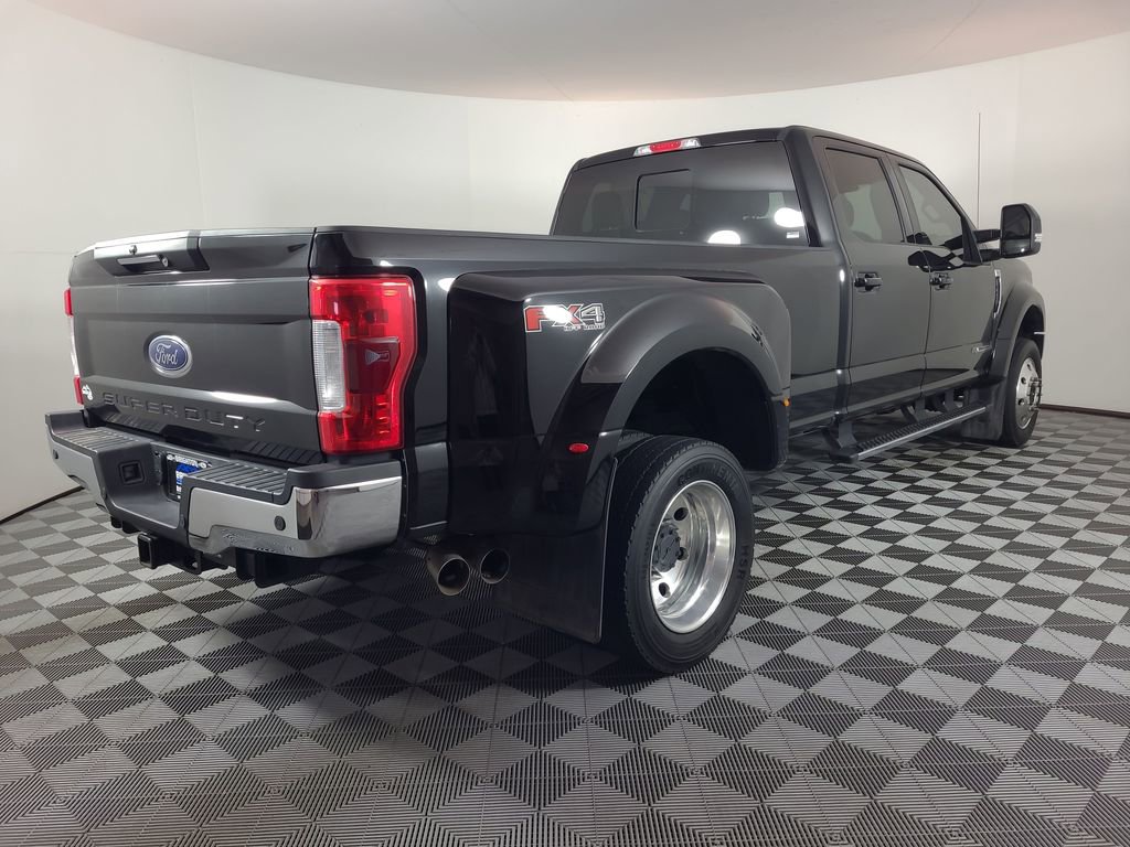 Used 2017 Ford F450 Lariat w/ Lariat Ultimate Package AWD/4WD image 3
