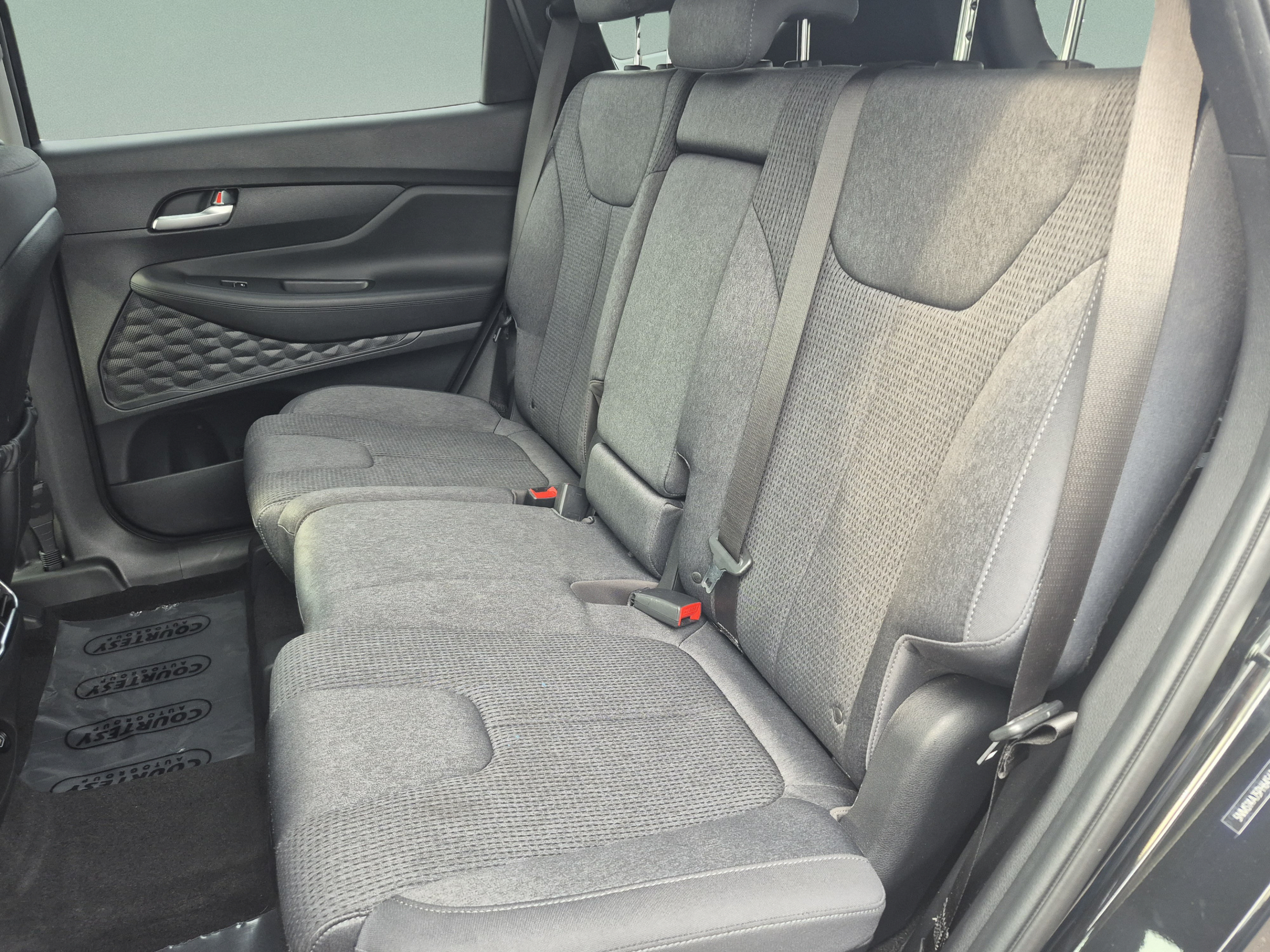 Certified 2023 Hyundai Santa Fe SE FWD image 18