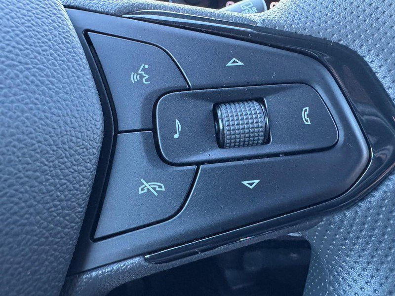 New 2026 Chevrolet Trax LT FWD image 32