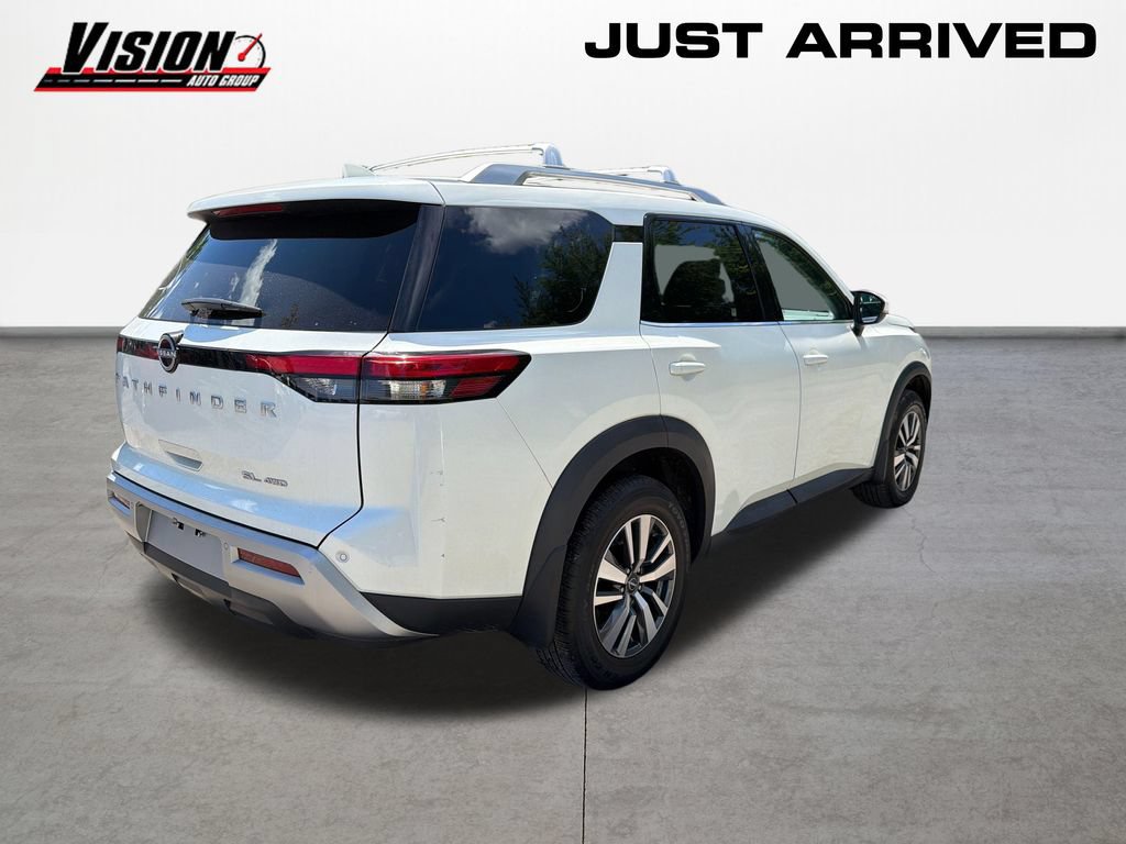 Certified 2024 Nissan Pathfinder SL AWD/4WD image 5