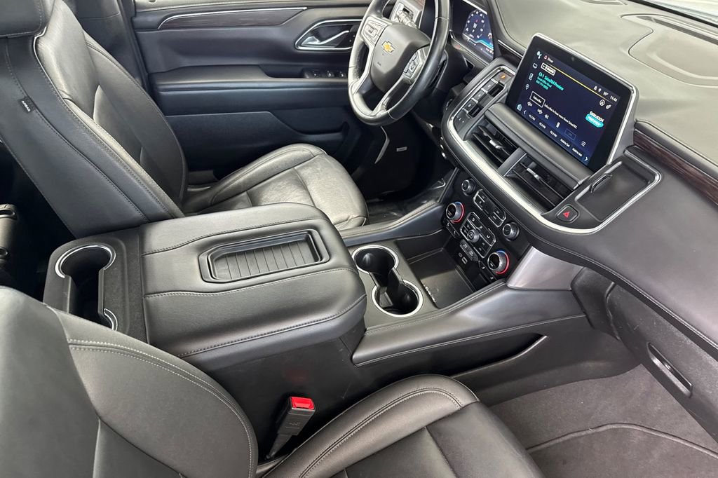 Used 2024 Chevrolet Suburban LT AWD/4WD image 17
