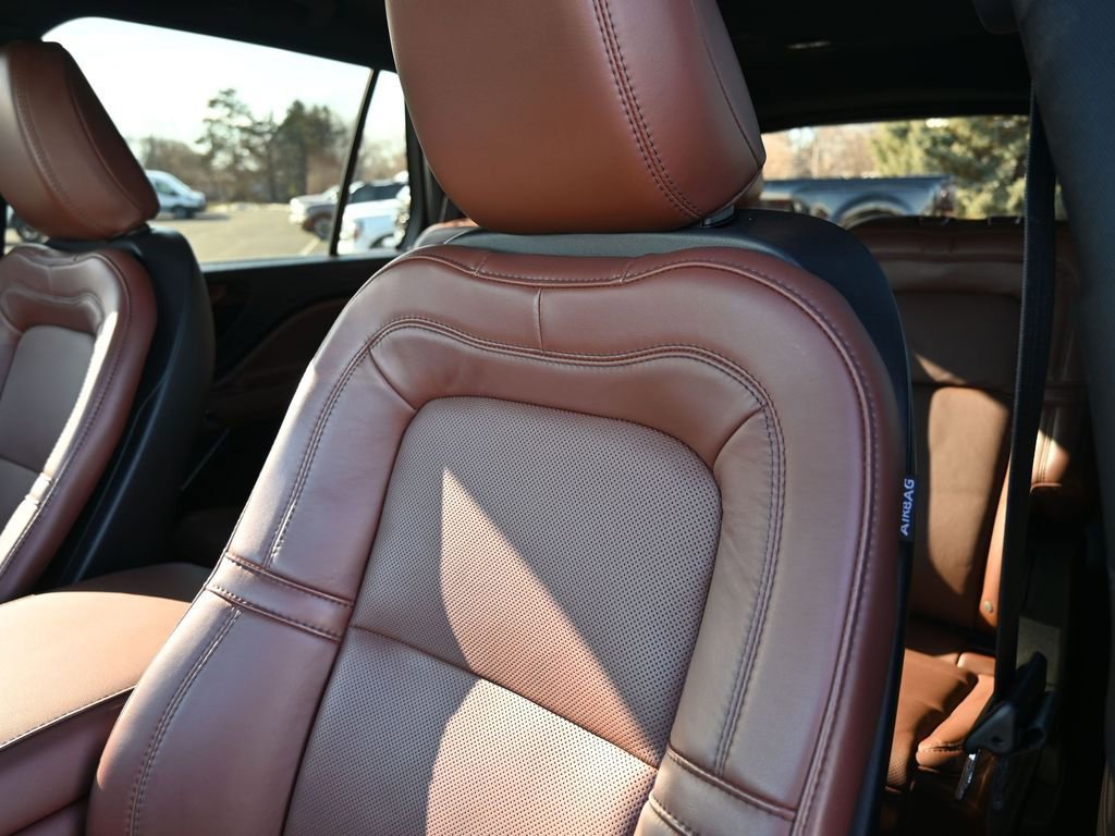 Used 2025 Lincoln Aviator Reserve w/ Illumination Package AWD/4WD image 19