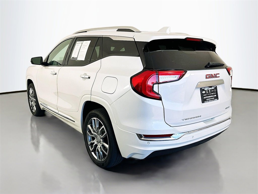 Used 2022 GMC Terrain Denali w/ Denali Premium Package image 5