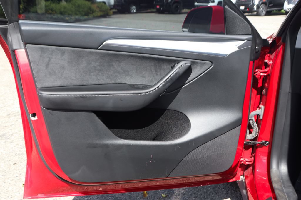 Used 2023 Tesla Model Y Long Range AWD/4WD image 15