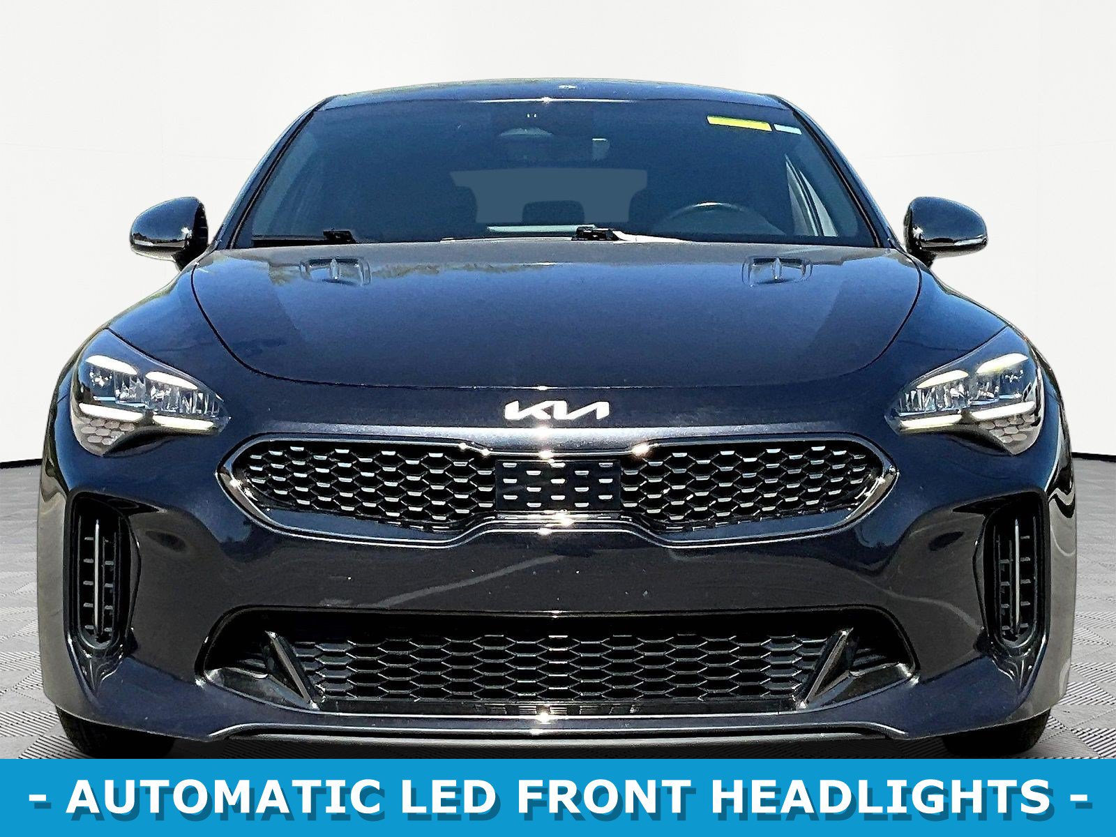 Used 2022 Kia Stinger GT-Line RWD image 2