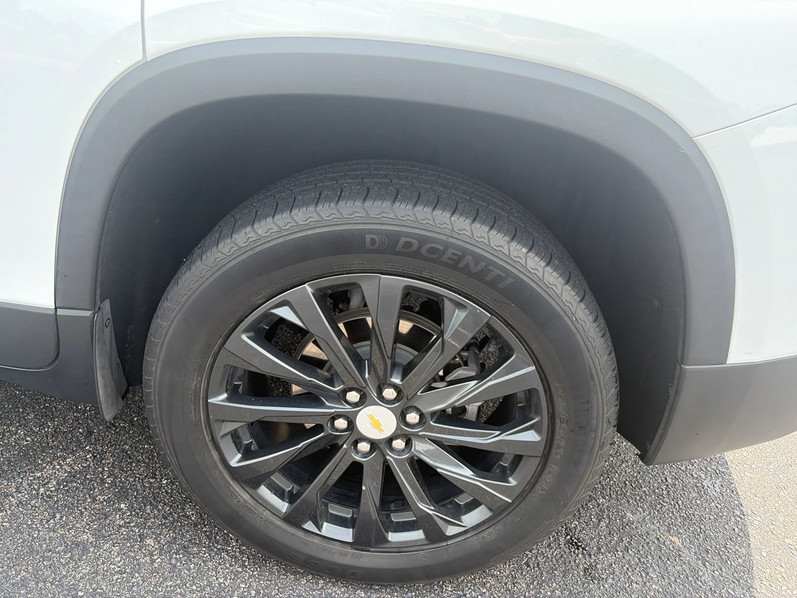 Used 2023 Chevrolet Traverse LT AWD/4WD image 11
