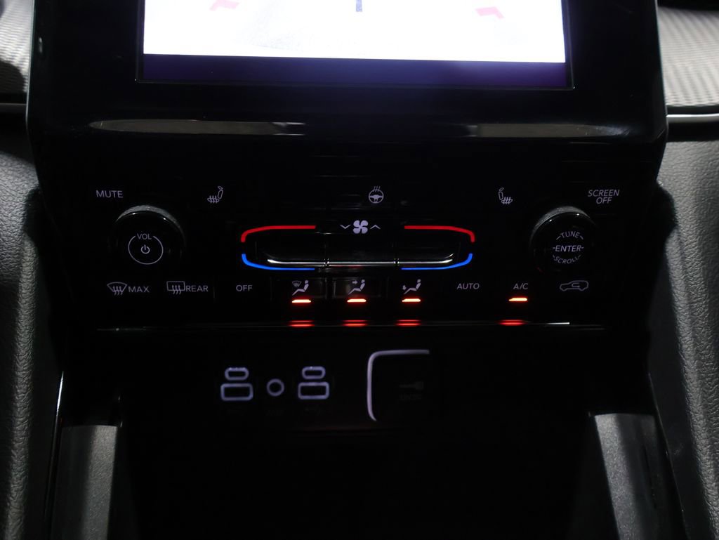 Used 2023 Jeep Grand Cherokee Altitude image 27