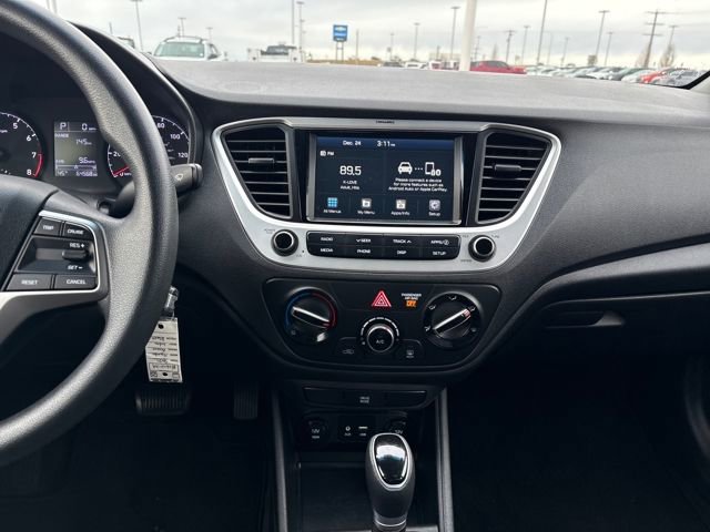 Used 2021 Hyundai Accent SEL image 18