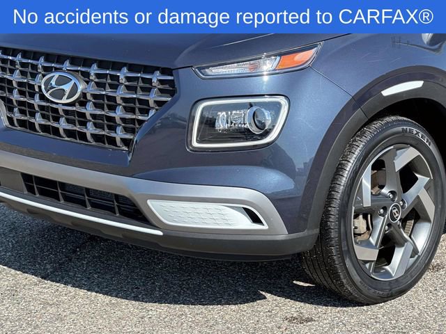 Used 2023 Hyundai Venue Limited image 10