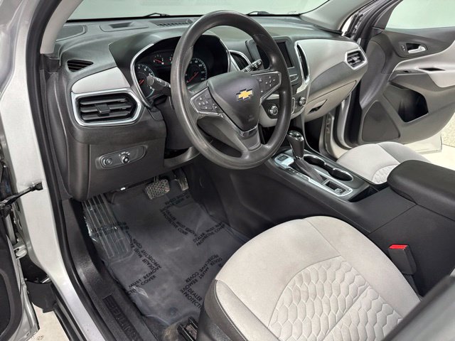 Used 2020 Chevrolet Equinox LS AWD/4WD image 10