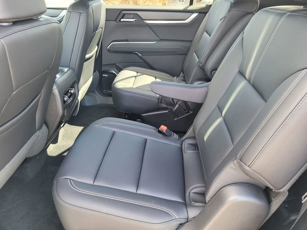 New 2026 GMC Acadia Elevation w/ Super Cruise Package AWD/4WD image 8