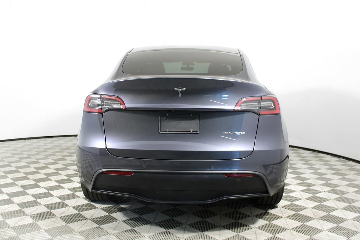 Used 2021 Tesla Model Y Long Range AWD/4WD image 33