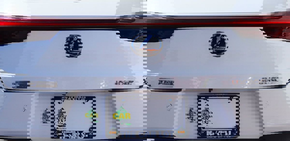 Used 2019 Lexus UX 200 F Sport w/ F Sport Premium Package image 21