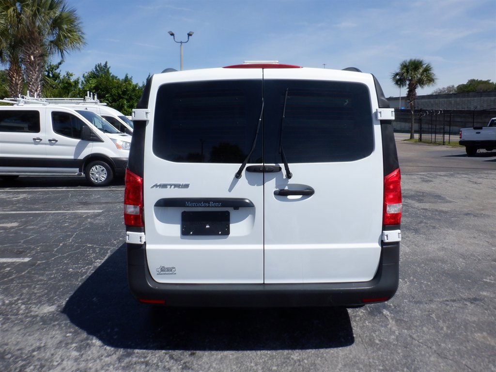 Used 2018 Mercedes-Benz Metris w/ Driver Comfort Package image 4
