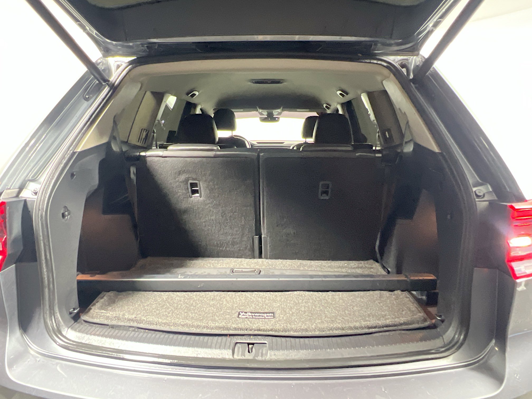 Used 2019 Volkswagen Atlas SE AWD/4WD image 34