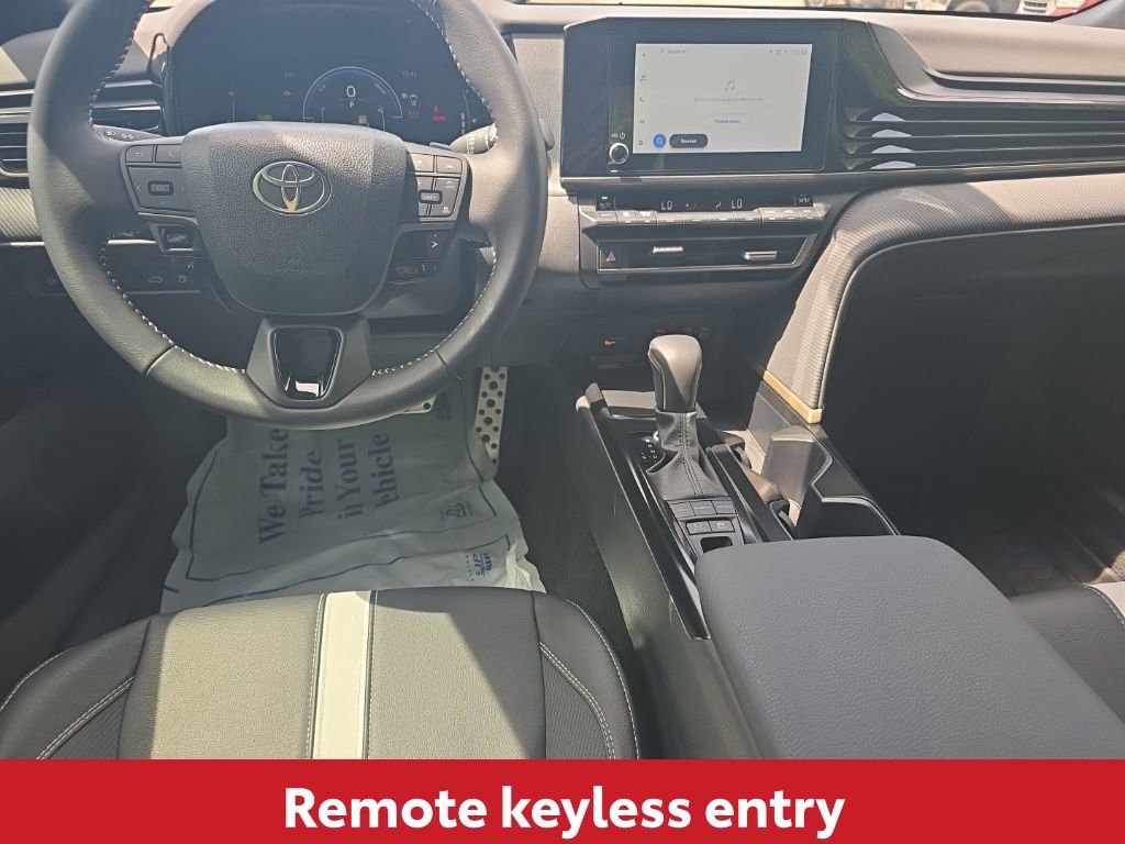 Used 2026 Toyota Camry SE image 19